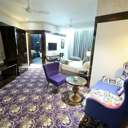 Hotel President-2